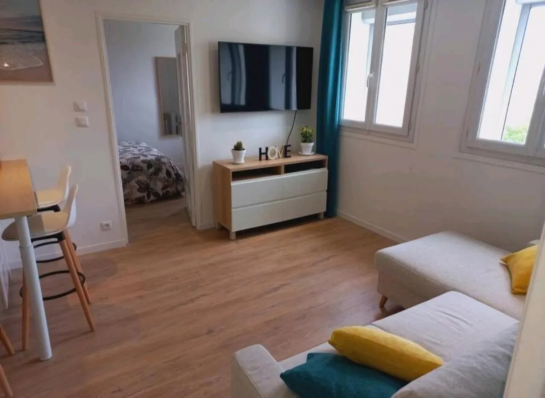 Tres Bel Appartement T3 - Metro Mermoz - Parking Toulouse